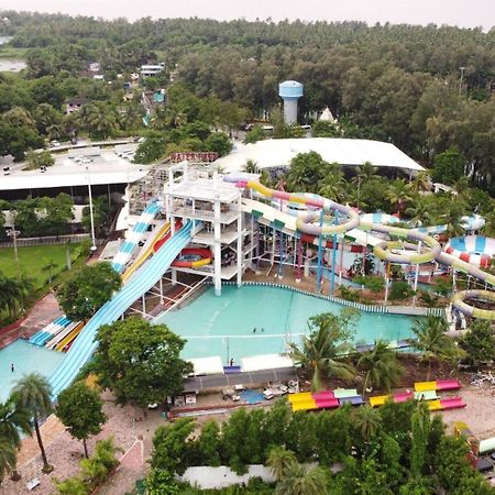 Hotel Ambica Daman Ngoại thất bức ảnh