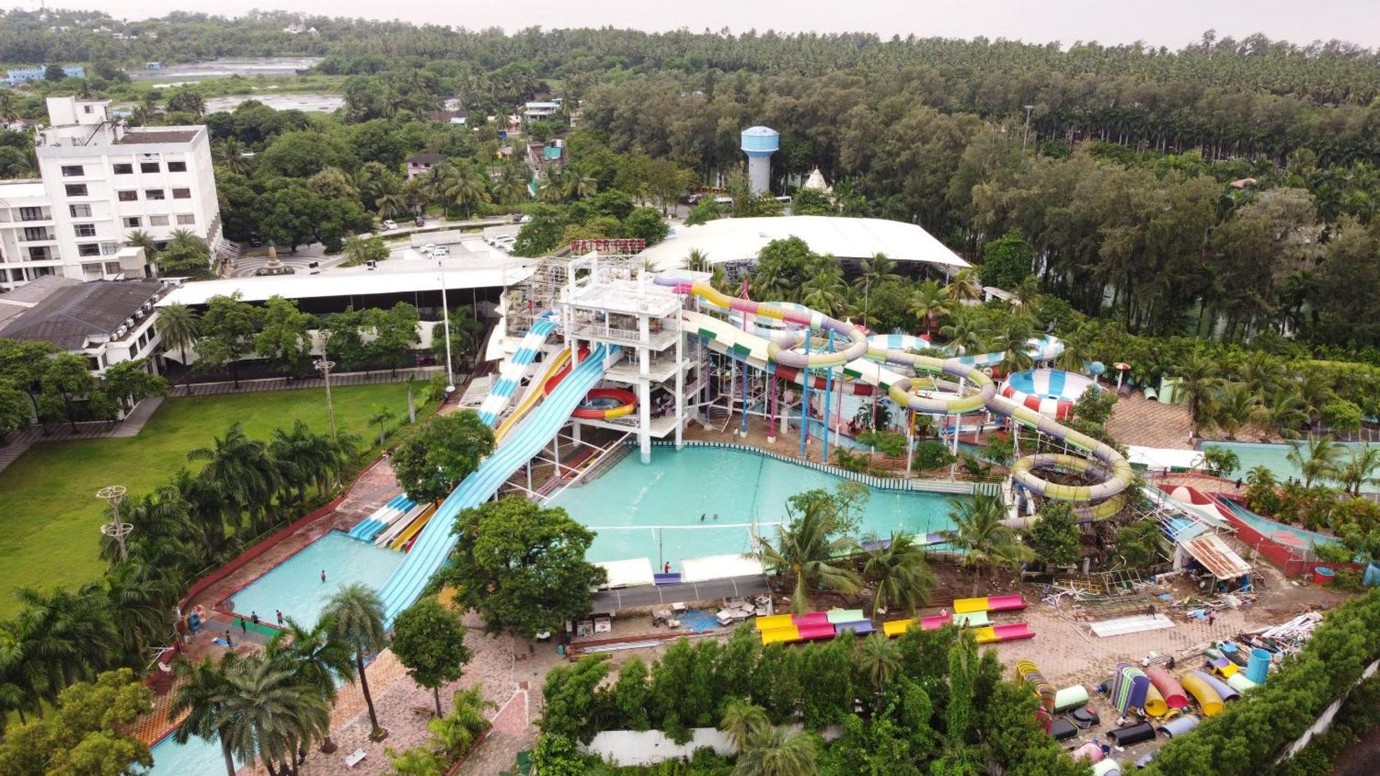 Hotel Ambica Daman Ngoại thất bức ảnh