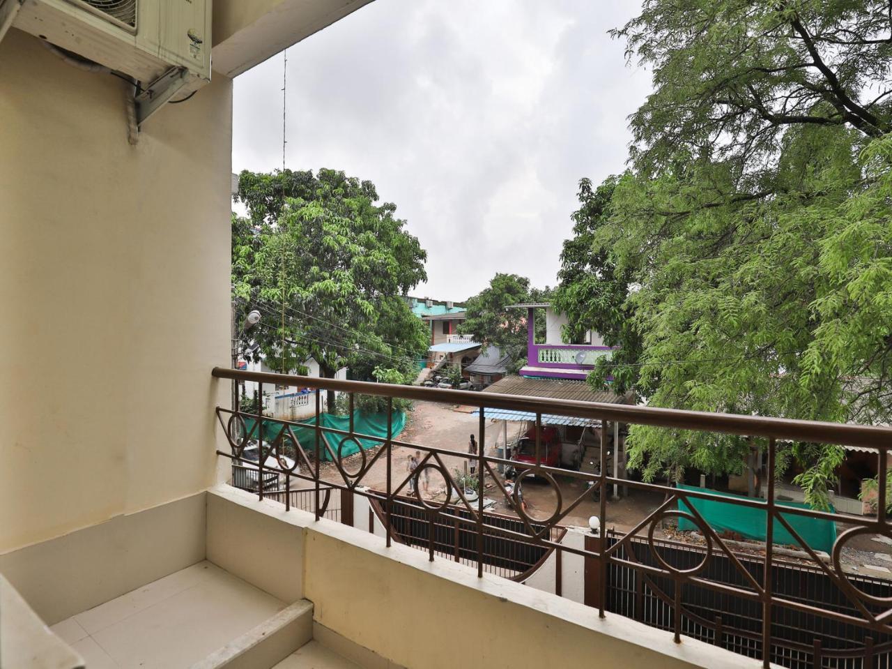 Hotel Ambica Daman Ngoại thất bức ảnh