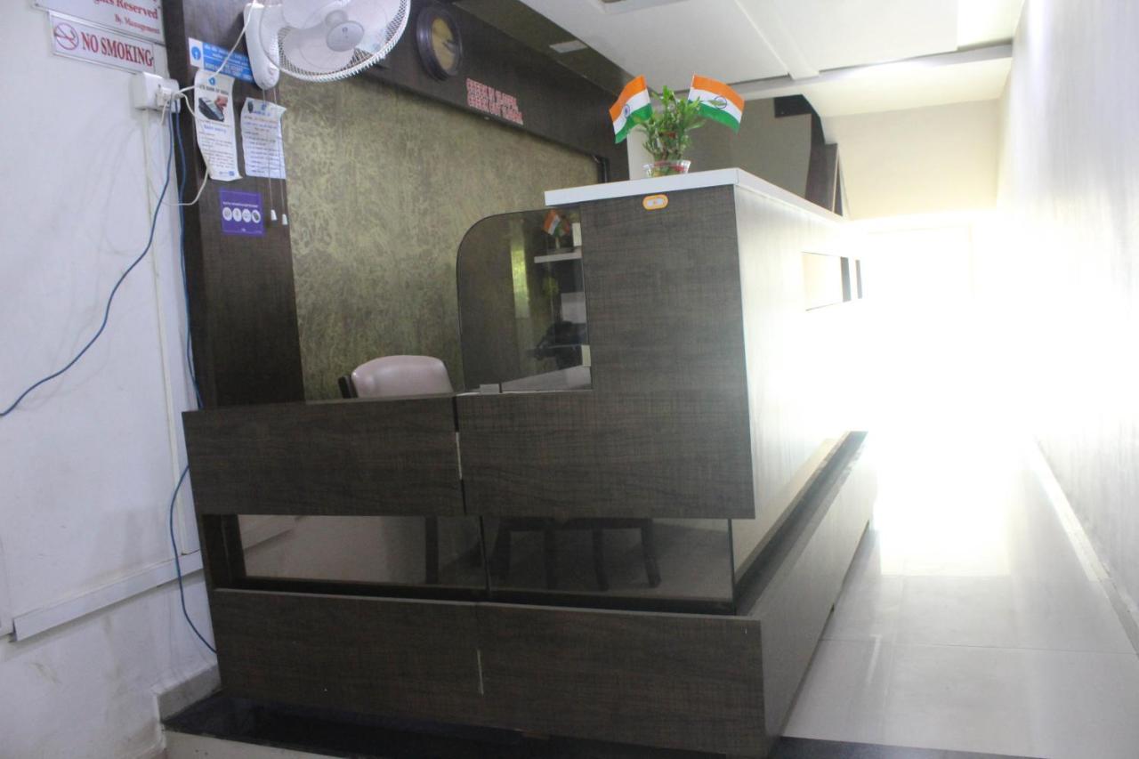 Hotel Ambica Daman Ngoại thất bức ảnh