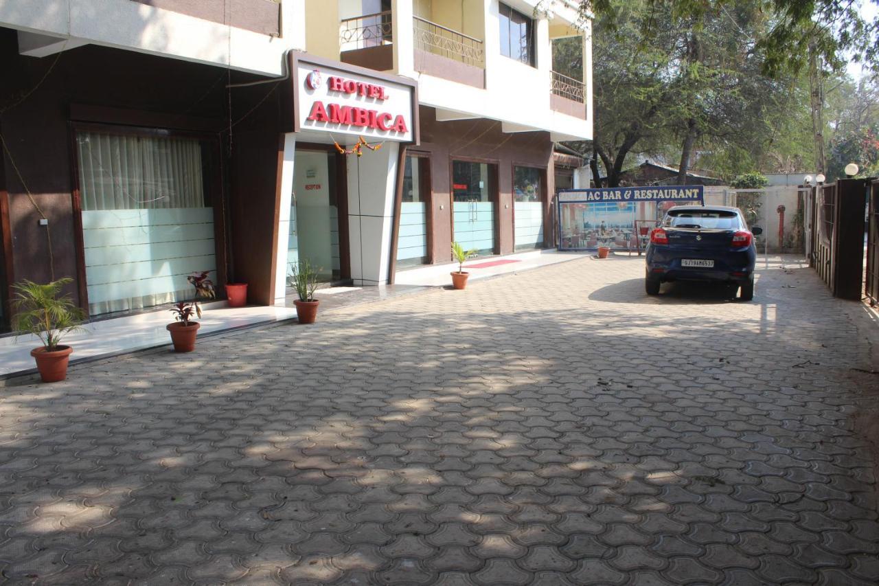 Hotel Ambica Daman Ngoại thất bức ảnh